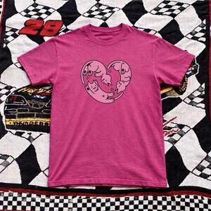 Hot Tee With A Cute Design